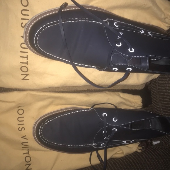 Shoes - Picture 1 of 4